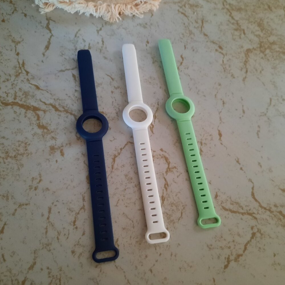 3 Pack AirTags Case Silicone Watch Band - NWT! - Picture 2 of 14